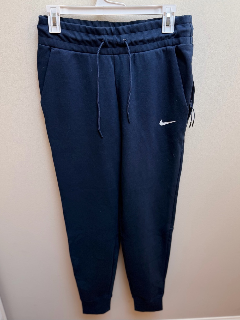 Nike Women’s Villanova Wildcats Fleece Tech Pants NWT Small